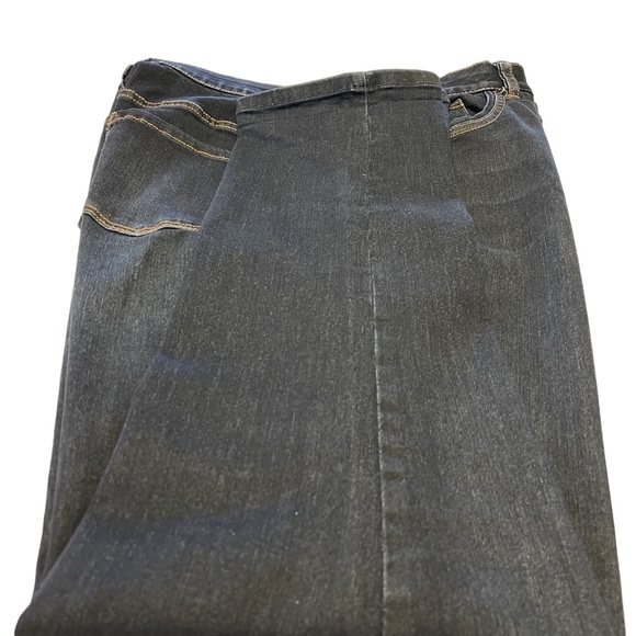 CJ Banks Slimming Dark Denim Jeans Sz 18W -VGC - Picture 6 of 8